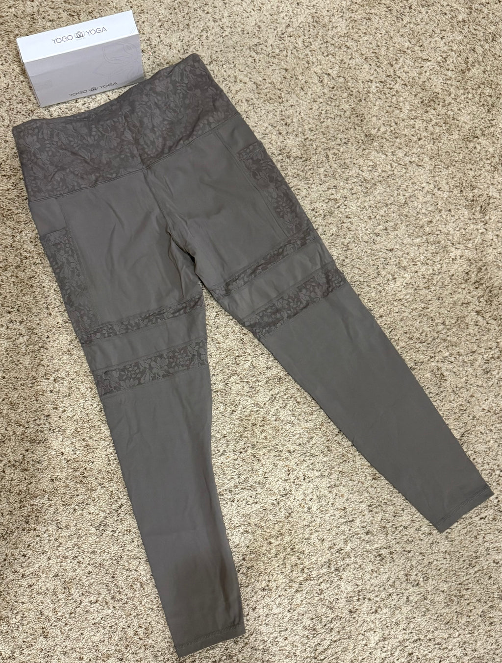 Yogo Yoga Queens Women's Leggings – Gray Lace Accent