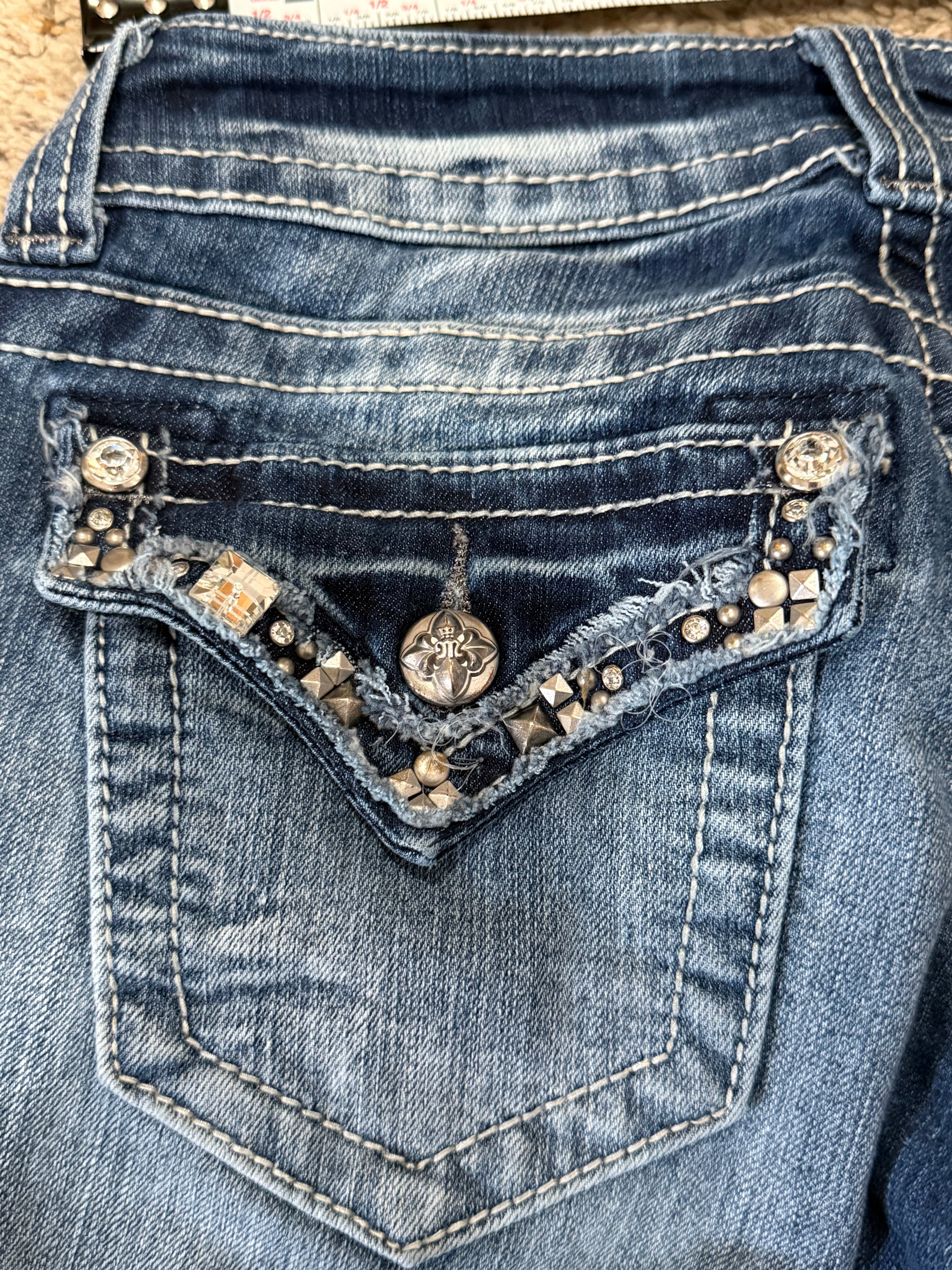 Miss Me Embellished Skinny Jeans – Size 25 (JP57555) | Final Sale – No Returns