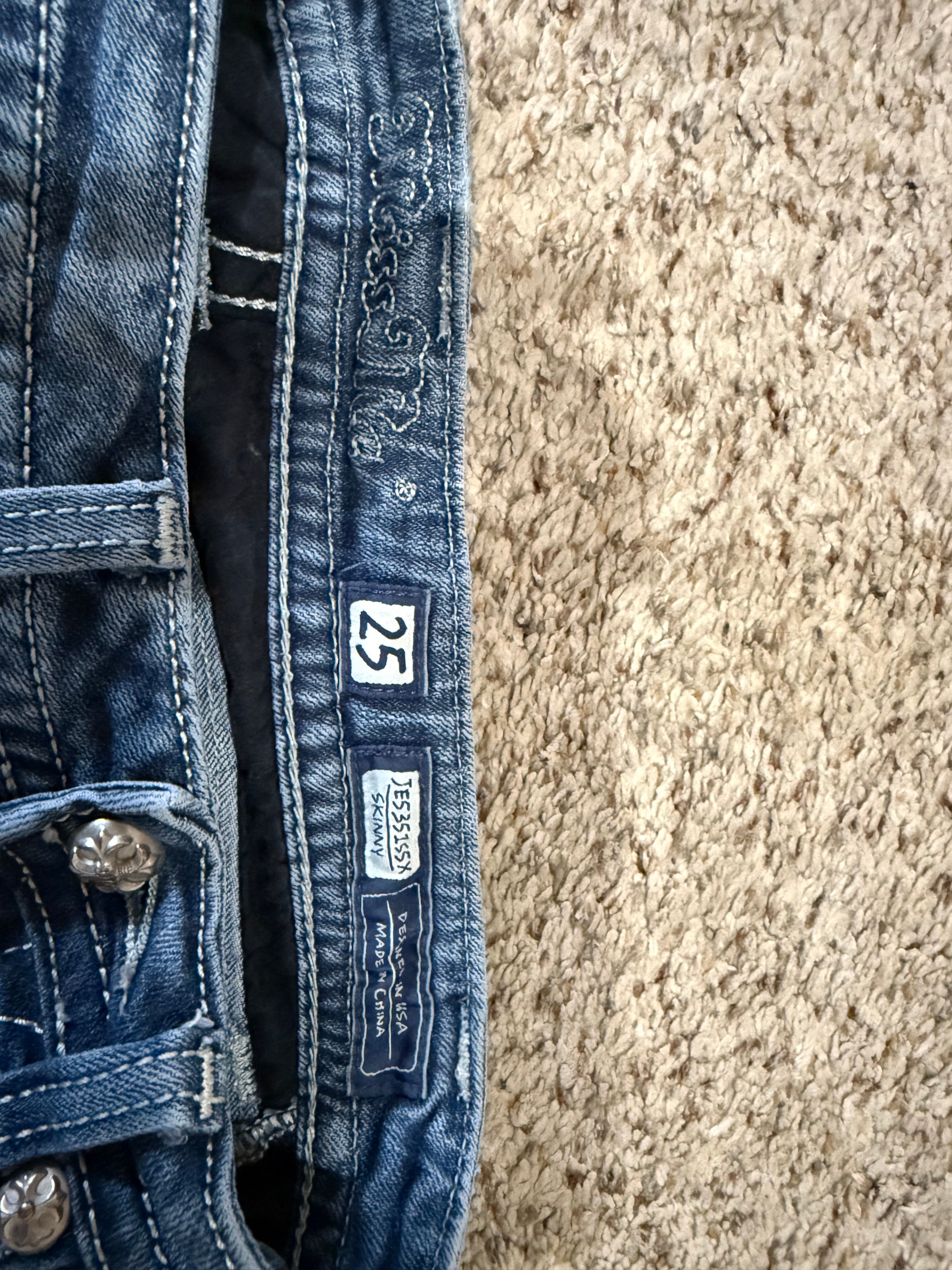 Miss Me Embellished Skinny Jeans – Size 25 (JE5351SSX) | Final Sale – No Returns