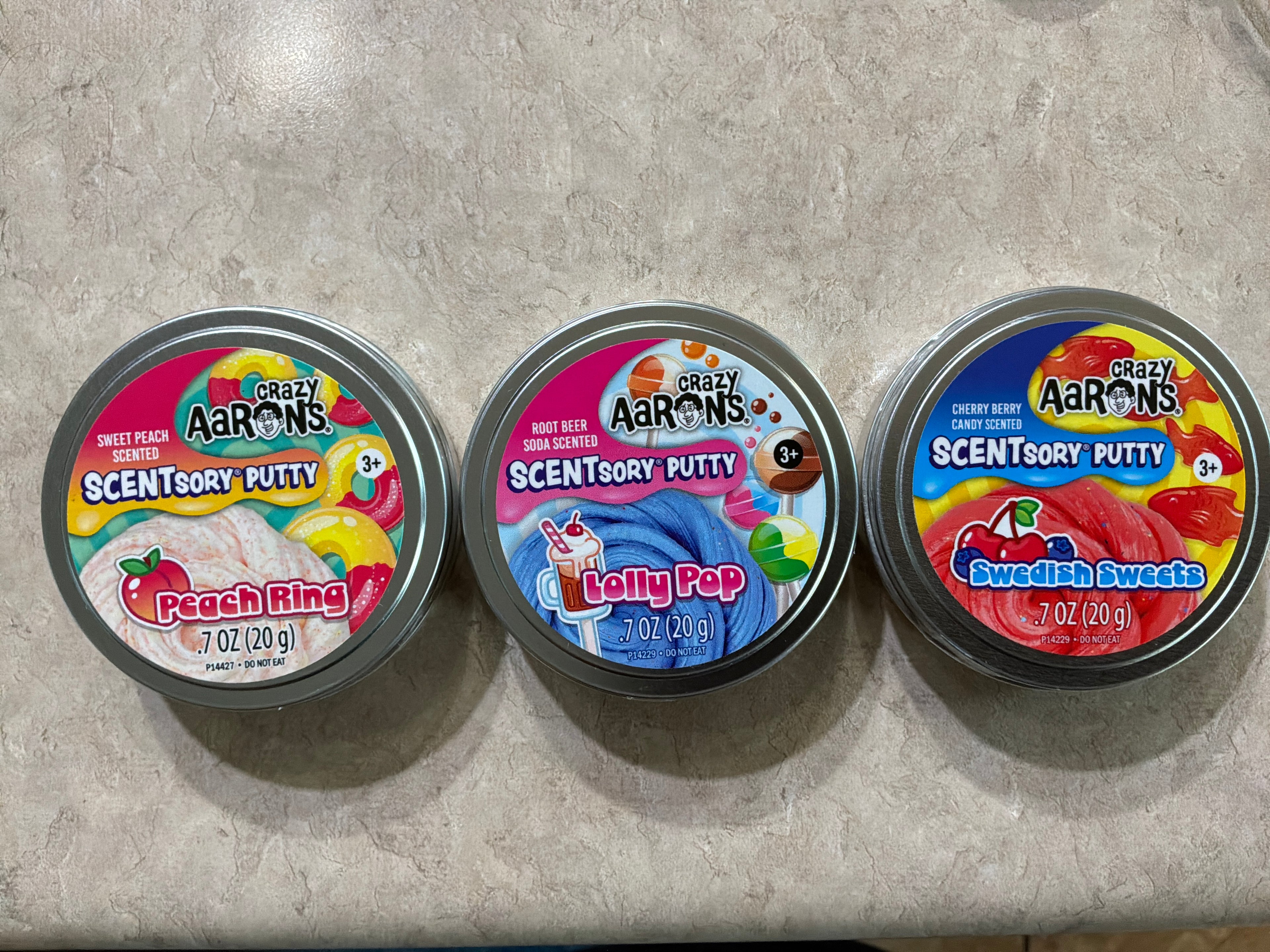 Crazy Aaron’s SCENTsory Putty-Candy Craze